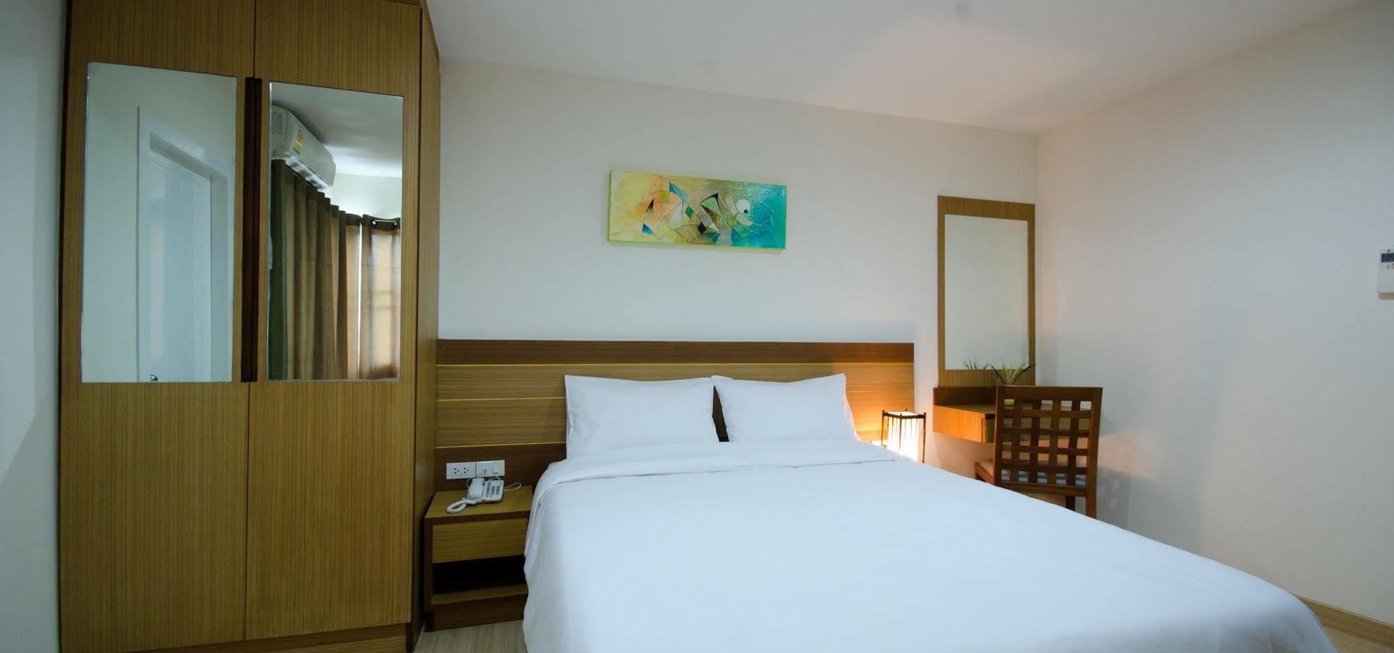 Kozy Inn Μπανγκόκ Εξωτερικό φωτογραφία